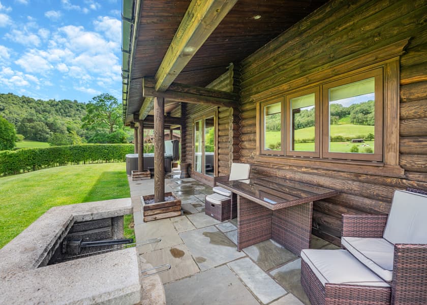 Pheasants Run - Kitty’s View Country Lodges, Broxton, Nr Chester