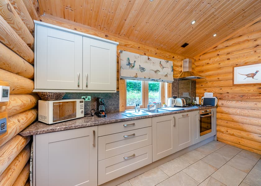 Pheasants Run - Kitty’s View Country Lodges, Broxton, Nr Chester