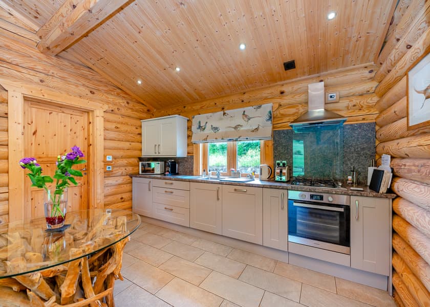 Pheasants Run - Kitty’s View Country Lodges, Broxton, Nr Chester