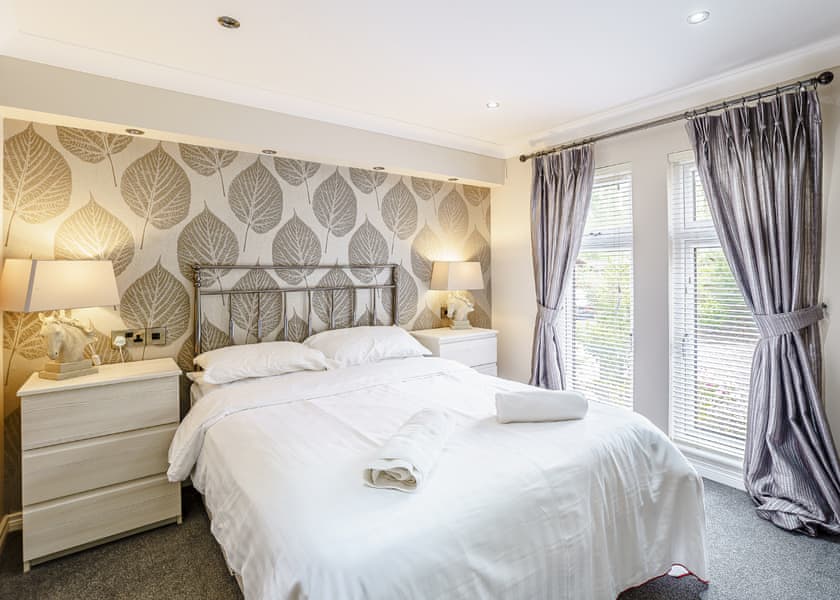 Sparrows Nest - Ladera Retreat Lodges, Eaton, Congleton