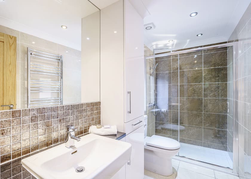 Sparrows Nest - Ladera Retreat Lodges, Eaton, Congleton