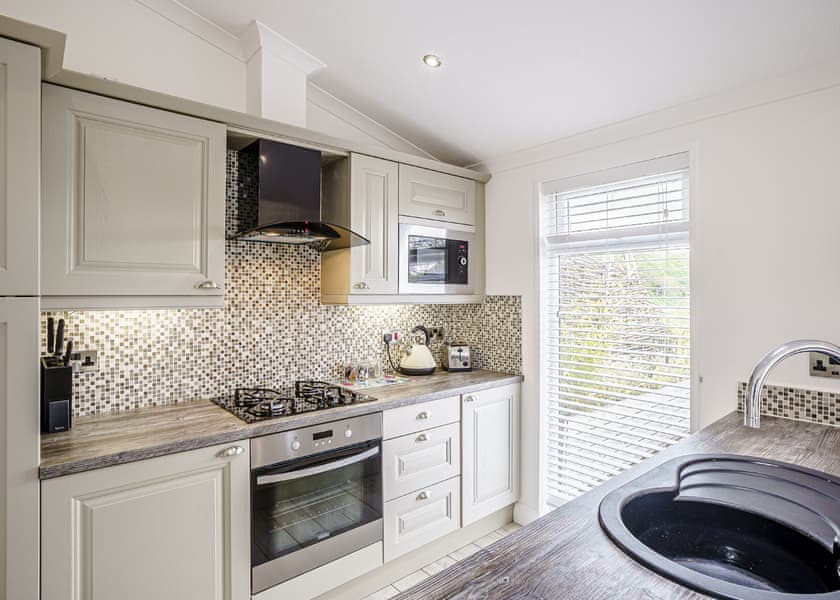 Aspen Views - Ladera Retreat Lodges, Eaton, Congleton