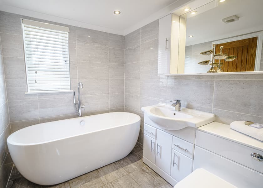 Aspen Views - Ladera Retreat Lodges, Eaton, Congleton