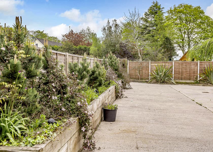 The Stables Retreat - Ladera Retreat Lodges, Eaton, Congleton