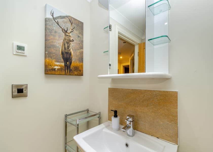 Luxury Lodge 1 - Ladera Retreat Lodges, Eaton, Congleton