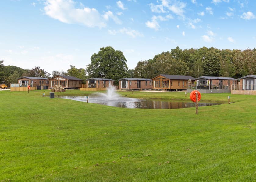 The Lakeland - Ladera Retreat Lodges, Eaton, Congleton