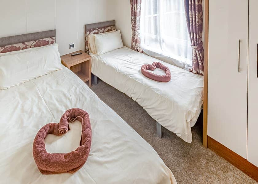 Silver Birch Lodge - Lady’s Mile Holiday Park, Dawlish