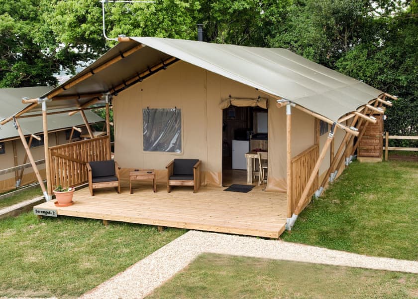 safari tent hoseasons