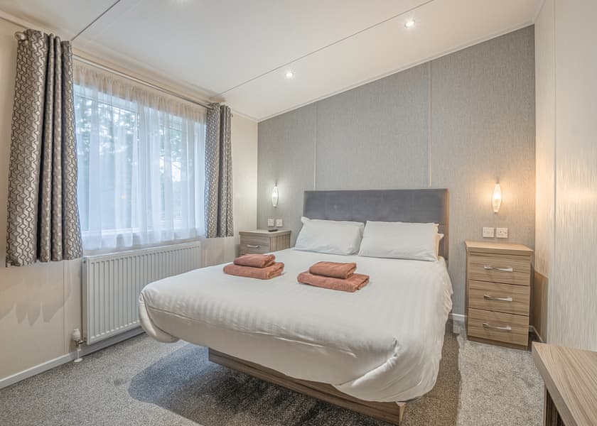 Meadow Lodge 2 (Pet) - Lady’s Mile Holiday Park, Dawlish