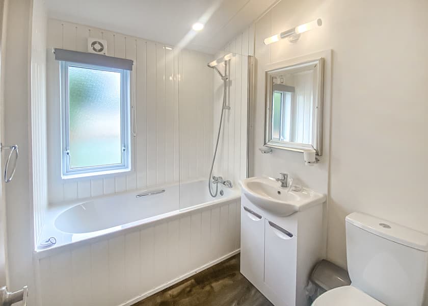 Meadow Lodge 2 (Pet) - Lady’s Mile Holiday Park, Dawlish