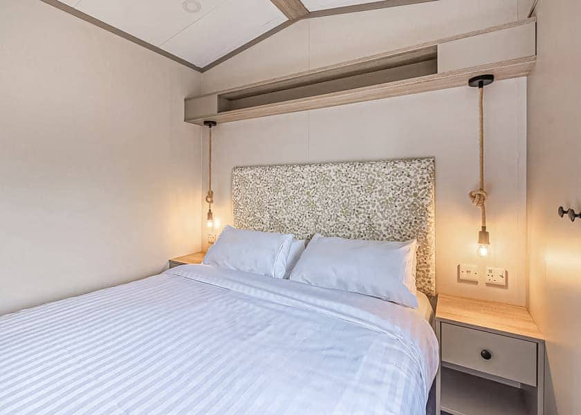 Chestnut Premier - Lady’s Mile Holiday Park, Dawlish