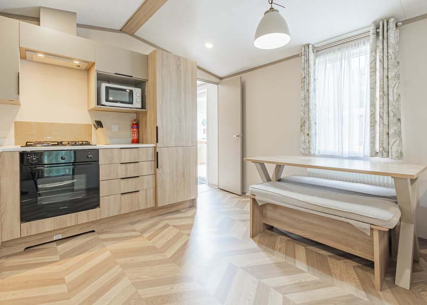 Juniper 3 (Pet) - Lady’s Mile Holiday Park, Dawlish