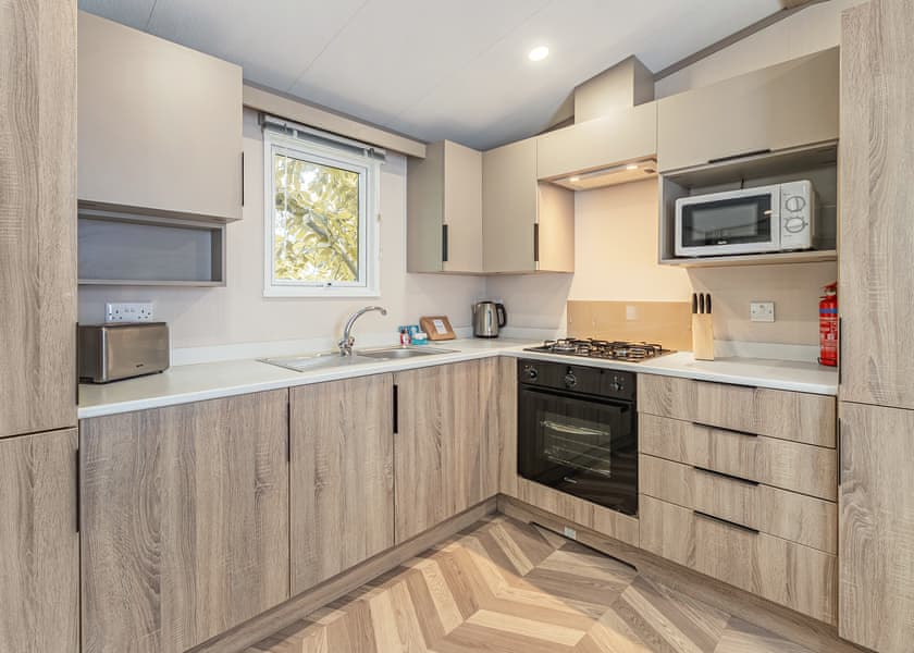 Juniper 3 (Pet) - Lady’s Mile Holiday Park, Dawlish