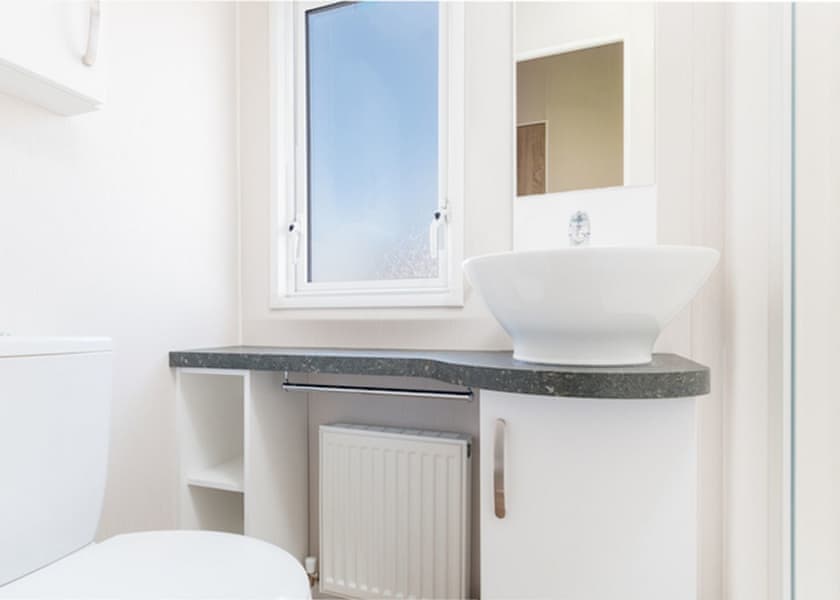 Chestnut (Pet) - Lady’s Mile Holiday Park, Dawlish