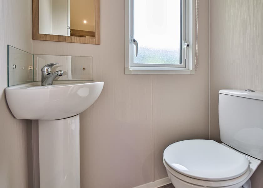 Gold Caravan 3 (Pet) - Loch Awe Holiday Park, Bridge of Awe, Taynuilt, Argyll