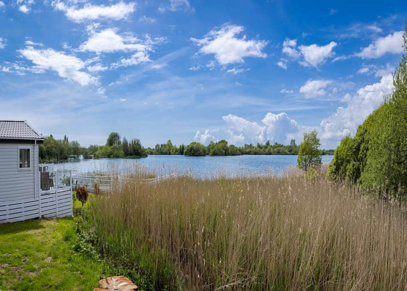 Chichester Lakeside Holiday Park, Chichester