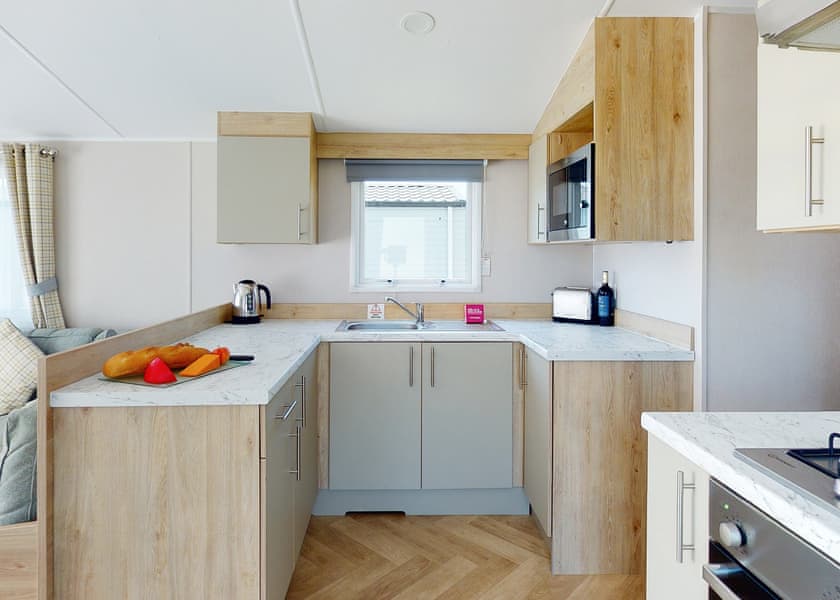 Gold  3 Caravan (Pet) - Chichester Lakeside Holiday Park, Chichester