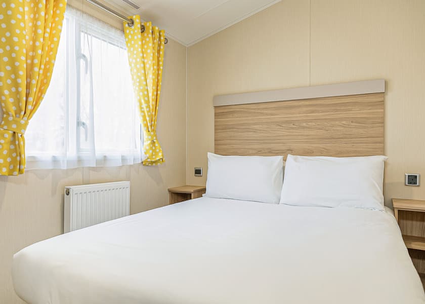 Gold  3 Caravan (Pet) - Chichester Lakeside Holiday Park, Chichester