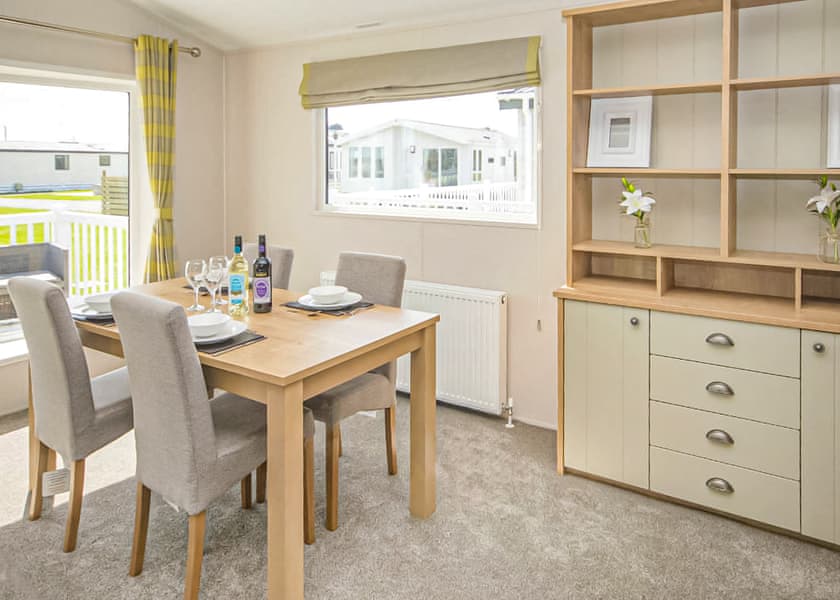 Platinum 2 Lodge - Chichester Lakeside Holiday Park, Chichester