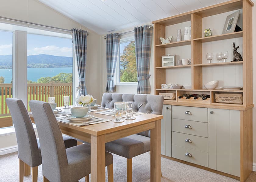 Platinum 3 Lodge - Chichester Lakeside Holiday Park, Chichester