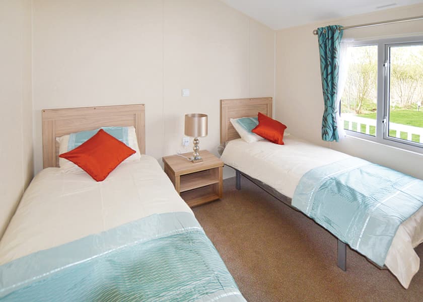 Platinum 3 Lodge - Chichester Lakeside Holiday Park, Chichester