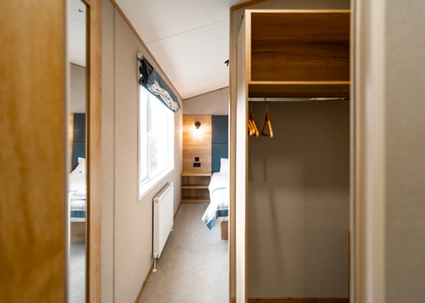 Platinum 3 Pet Friendly Lodge - Chichester Lakeside Holiday Park, Chichester