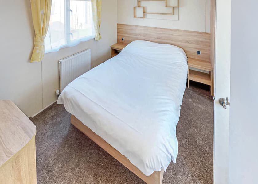 Gold  2 Caravan (Adapted) - Chichester Lakeside Holiday Park, Chichester