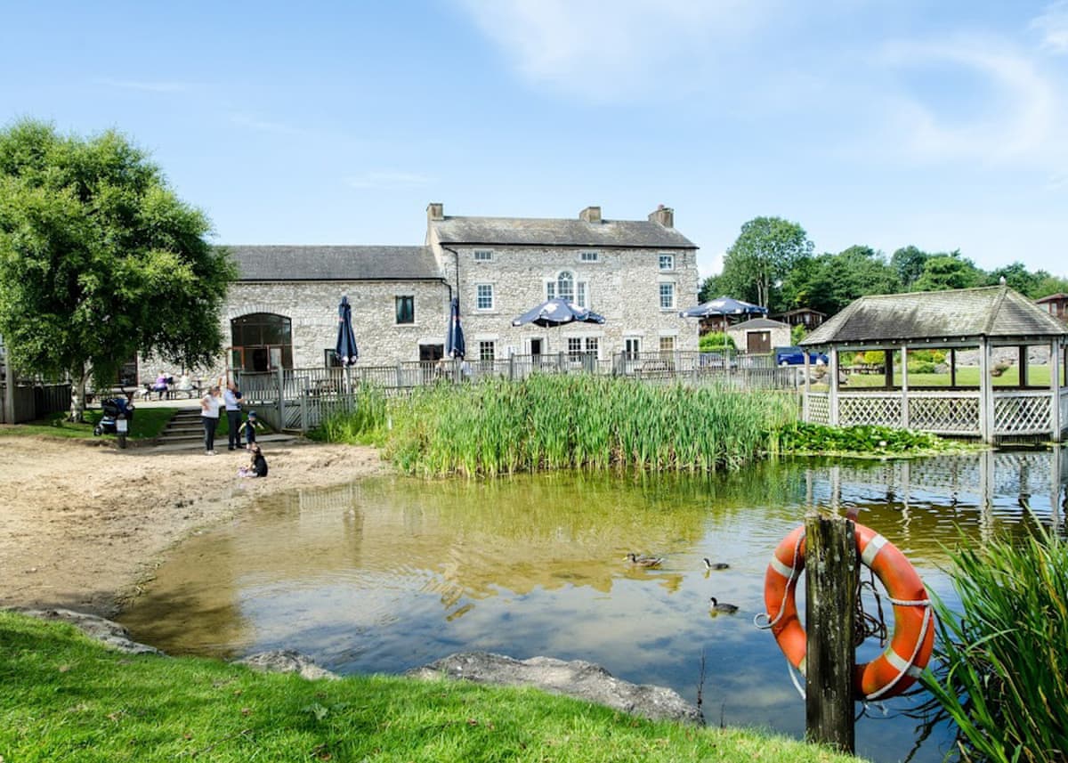 South Lakeland Leisure Village - Holiday lodge in North West England - Image 3