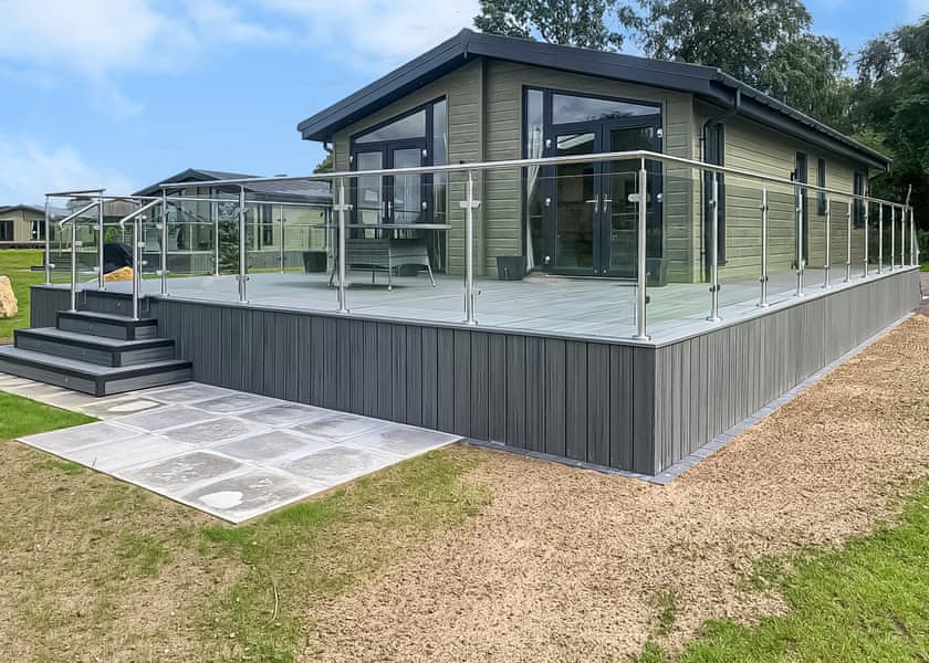 Rabbit Lodge - Lakeside Luxury Lodges, Thorney, Nr Lincoln