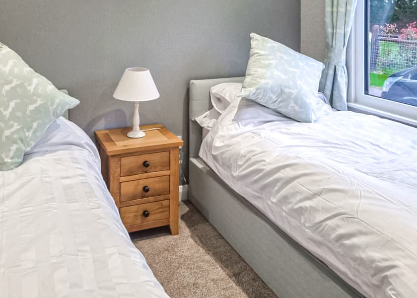 Rabbit Lodge - Lakeside Luxury Lodges, Thorney, Nr Lincoln