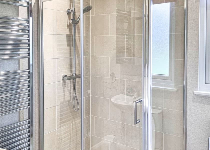 Rabbit Lodge - Lakeside Luxury Lodges, Thorney, Nr Lincoln