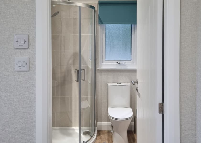 Rabbit Lodge - Lakeside Luxury Lodges, Thorney, Nr Lincoln