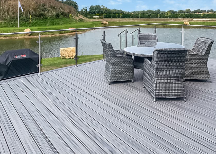 Hedgehog Lodge - Lakeside Luxury Lodges, Thorney, Nr Lincoln