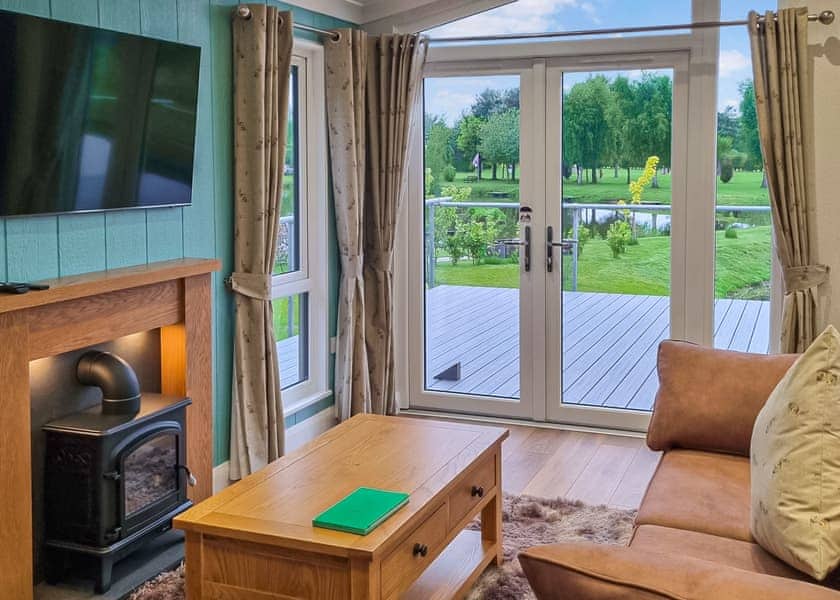 Hedgehog Lodge - Lakeside Luxury Lodges, Thorney, Nr Lincoln