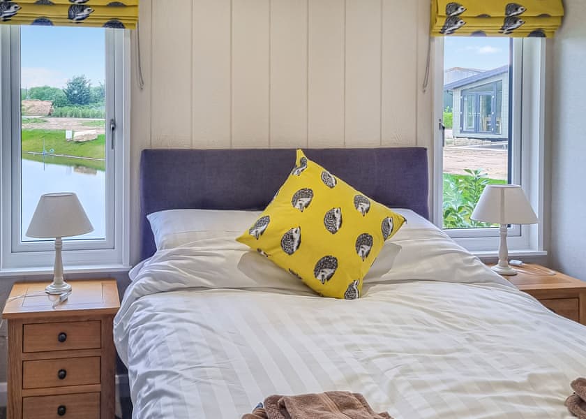Hedgehog Lodge - Lakeside Luxury Lodges, Thorney, Nr Lincoln