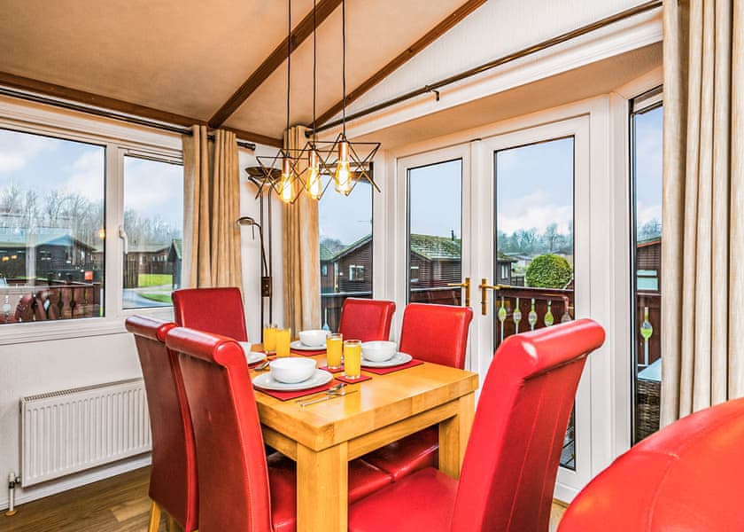 Lakeside 22 - South Lakeland Leisure Village, Carnforth