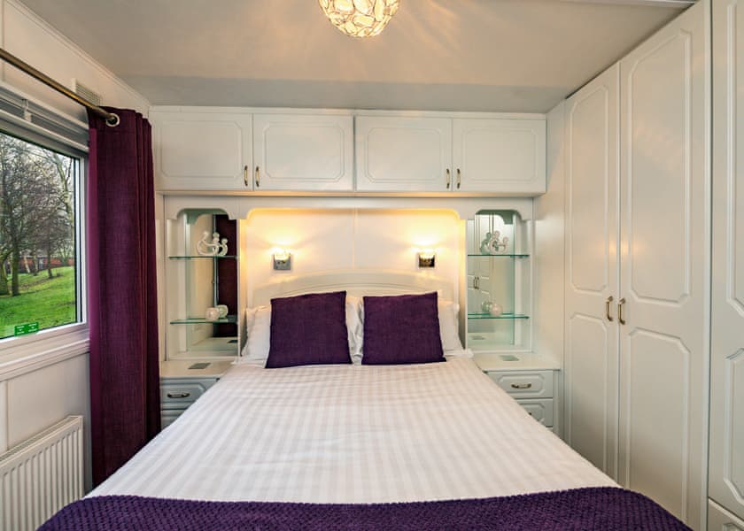 Lakeside 22 - South Lakeland Leisure Village, Carnforth