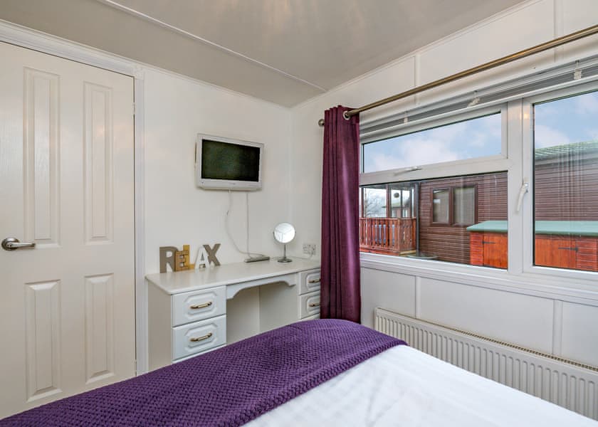 Lakeside 22 - South Lakeland Leisure Village, Carnforth