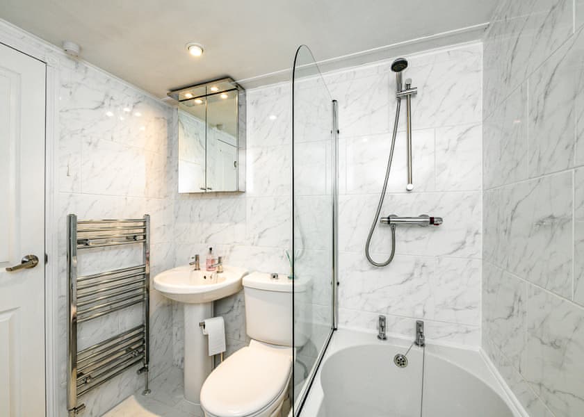 Lakeside 22 - South Lakeland Leisure Village, Carnforth