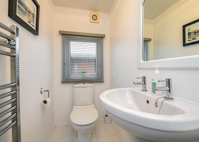 Lakeside 22 - South Lakeland Leisure Village, Carnforth