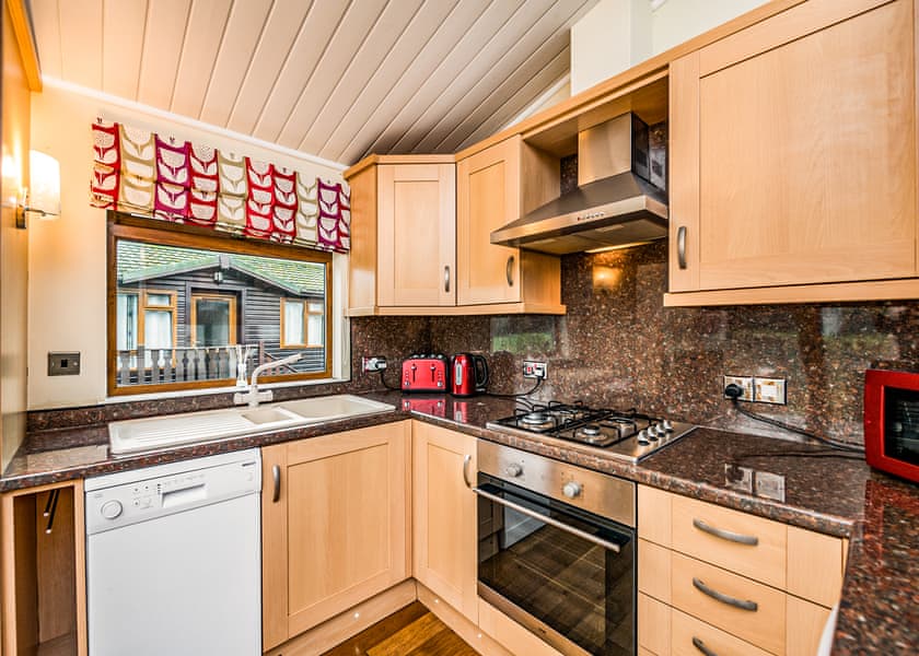 Lakeside 32 - South Lakeland Leisure Village, Carnforth