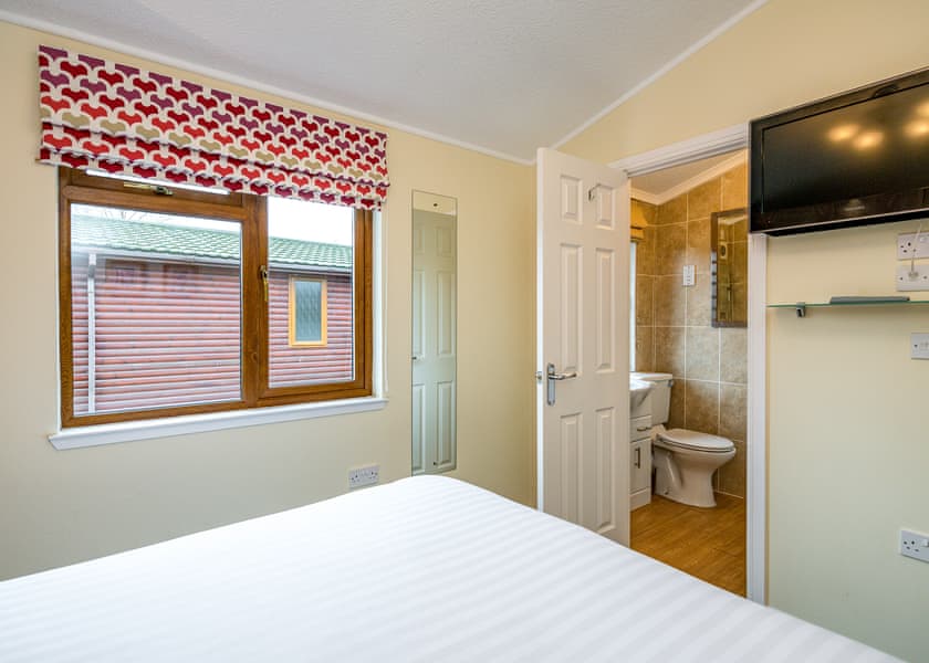 Lakeside 32 - South Lakeland Leisure Village, Carnforth