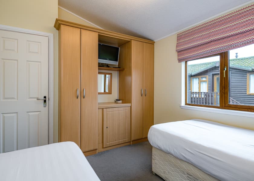 Lakeside 32 - South Lakeland Leisure Village, Carnforth