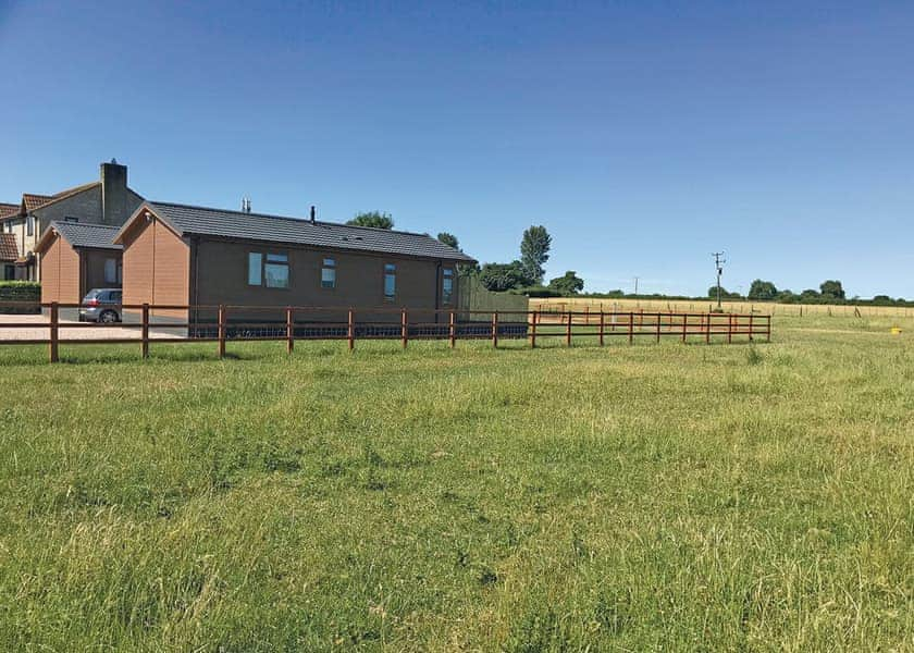 The park setting | Larkrise Farm Lodges, Charlton Adam, Somerton