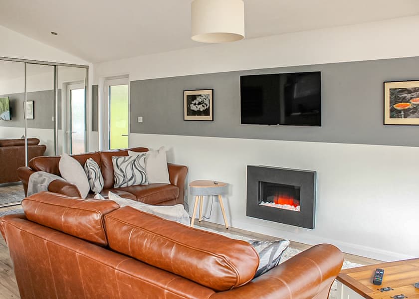 Lake View 2 bedroom lodge - Lakeview Manor Lodges, Dunkeswell, Honiton