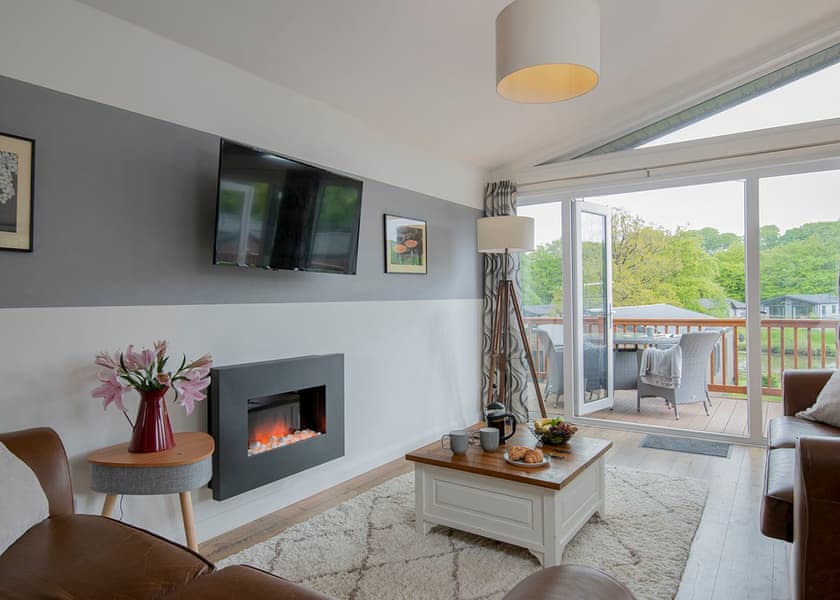 Lake View 2 bedroom lodge - Lakeview Manor Lodges, Dunkeswell, Honiton