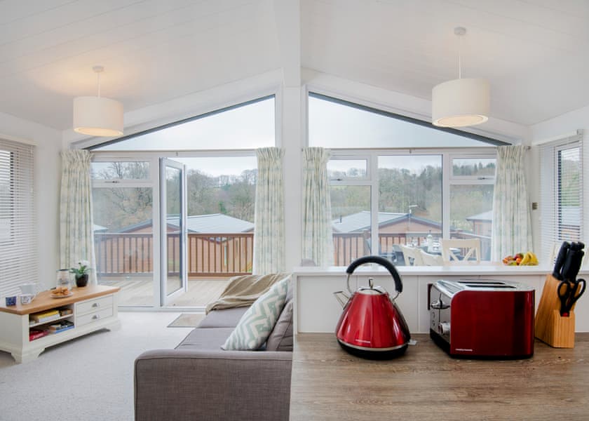 Lake View 2 bedroom lodge with hot tub (sleeps 4) - Lakeview Manor Lodges, Dunkeswell, Honiton