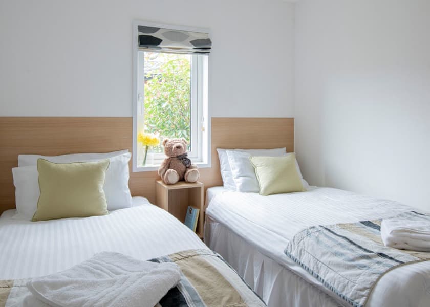 Lake View 2 bedroom lodge with hot tub (sleeps 4) - Lakeview Manor Lodges, Dunkeswell, Honiton