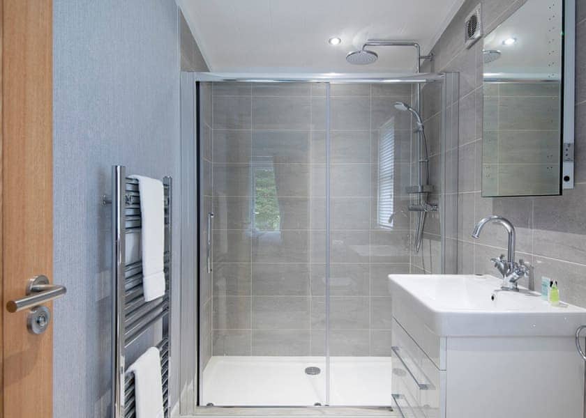 Brook View 2 bedroom CL lodge - Lakeview Manor Lodges, Dunkeswell, Honiton