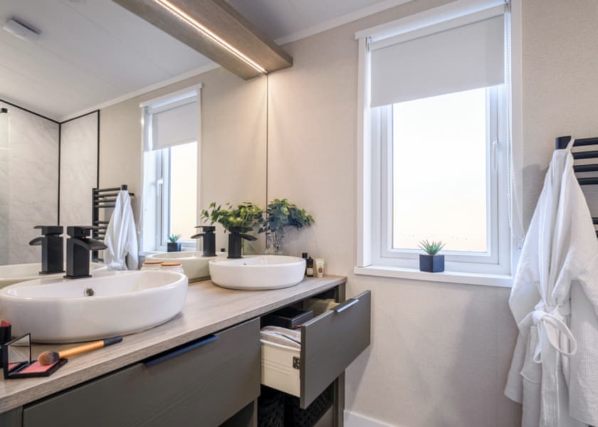 All imagery shown is a representation only. Style, decor and exact views vary by lodge | Valley Park View 3 bed with Hot Tub (sleeps 6) - Lakeview Manor Lodges, Dunkeswell, Honiton